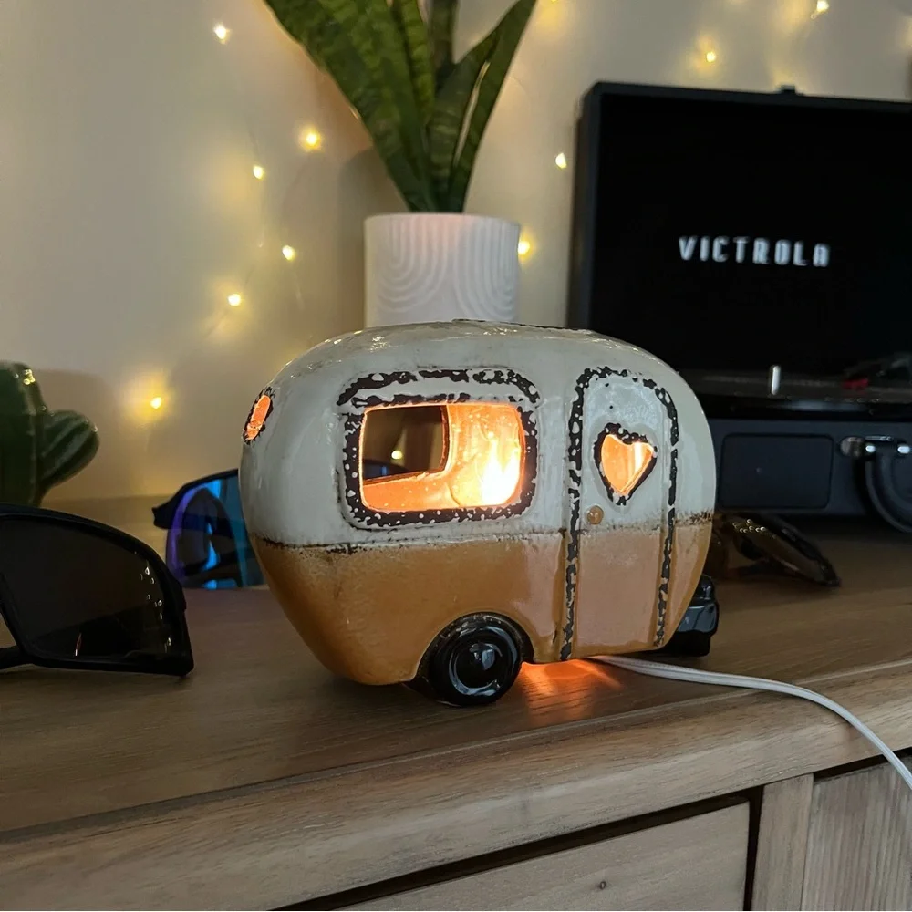 Ceramic Lighted Camper Figurine Table Decor Retro RV Camping Nightlight - Picture 2 of 6